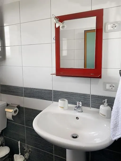 Boem Villas 1 Lezhe 0*,  Albania