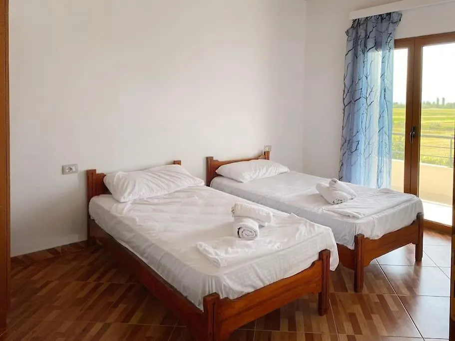 Boem Villas 1 Lezhe 0*,