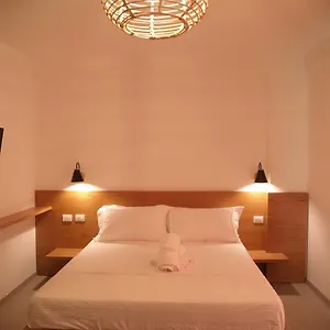  Hotel Serenity In